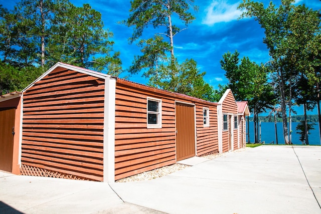 6287 Rousseau Creek Rd, Thomson, GA 30824 - garage with a water view