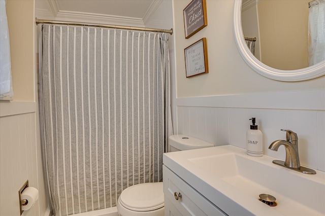 4073 Old Trail Rd, Augusta, GA 30907 - bathroom featuring crown molding, vanity, wainscoting, and a shower with shower curtain