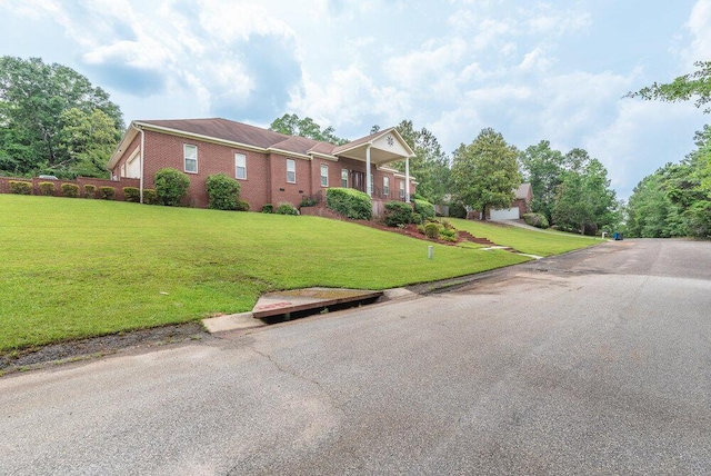 2114 Southlake Pkwy, Augusta, GA 30906 - neoclassical / greek revival house with brick siding and a front yard