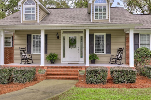 view of front facade with covered porch