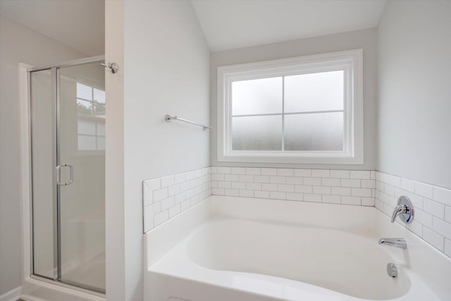 913 Goodale Dr, Augusta, GA 30909 - bathroom with tile patterned flooring, vanity, ceiling fan, and a bathing tub