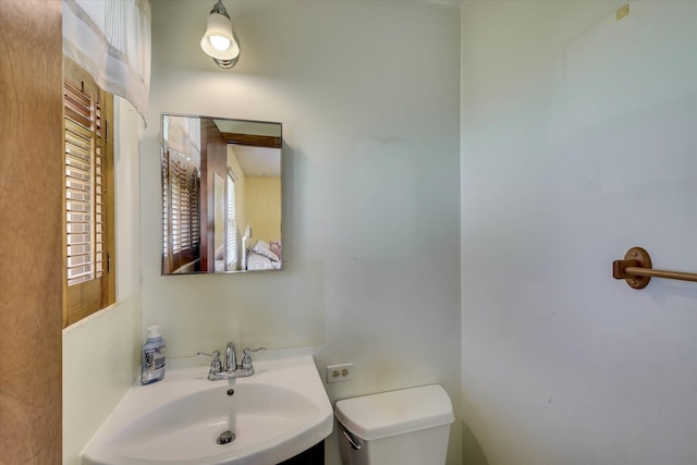3414 Forest Estates Dr, Augusta, GA 30909 - bathroom with a sink and toilet