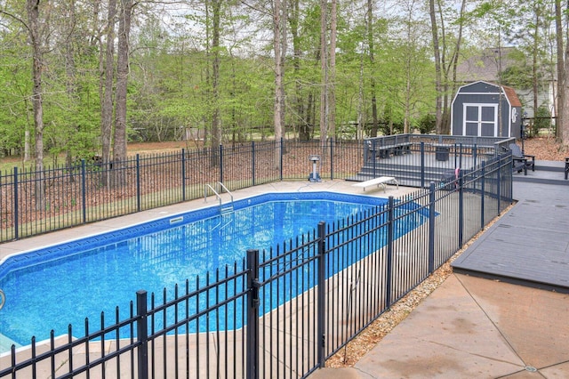 1020 Peninsula Xing, Evans, GA 30809 - view of swimming pool with a diving board