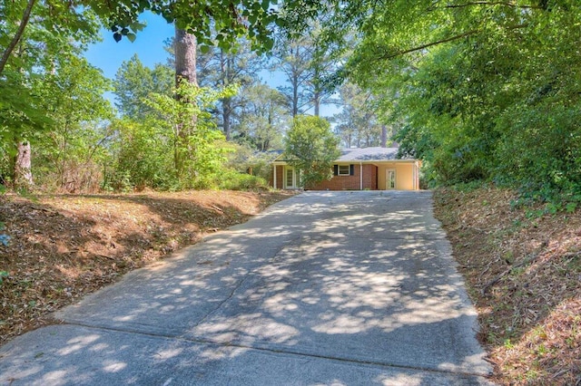 427 Ashland Dr, Augusta, GA 30909 - ranch-style home with concrete driveway