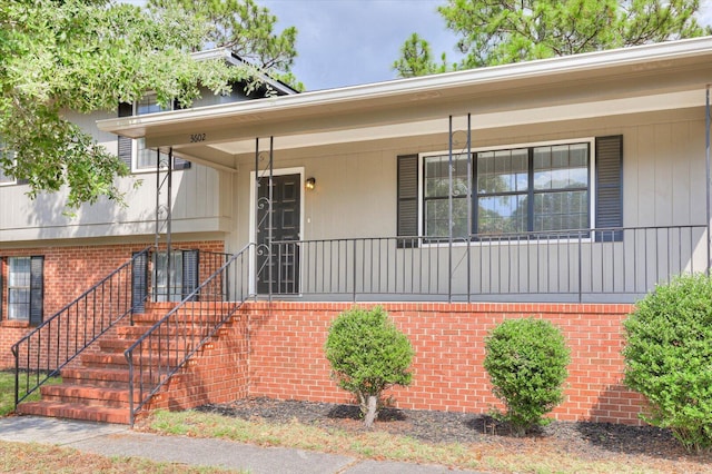 view of front facade featuring covered porch