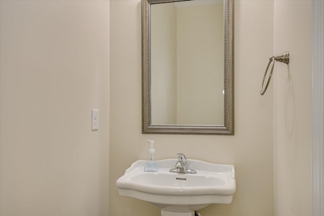867 Williford Run Dr, Grovetown, GA 30813 - bathroom with a sink
