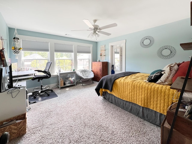 bedroom featuring ceiling fan