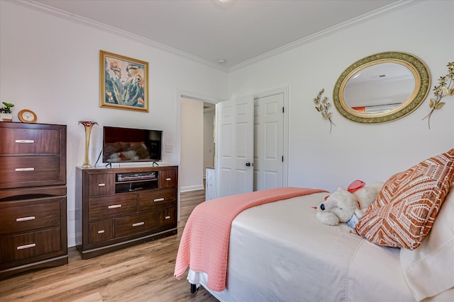670 Callaway Dr, Graniteville, SC 29829 - bedroom with light wood finished floors, ornamental molding, and baseboards