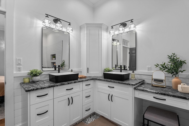 1423 Knob Hill Cir, Evans, GA 30809 - full bathroom with crown molding and double vanity