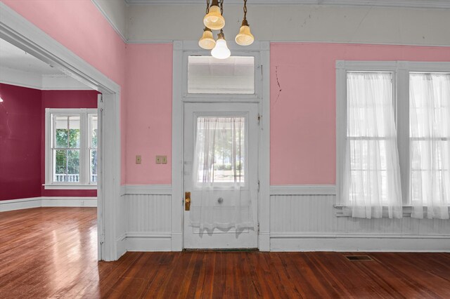 223 E Robert Toombs Ave, Washington, GA 30673 - foyer entrance with hardwood / wood-style floors and wainscoting