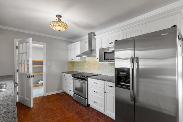 3413 Sutton Pl, Augusta, GA 30906 - kitchen with wall chimney range hood, stainless steel appliances, white cabinetry, backsplash, and ornamental molding