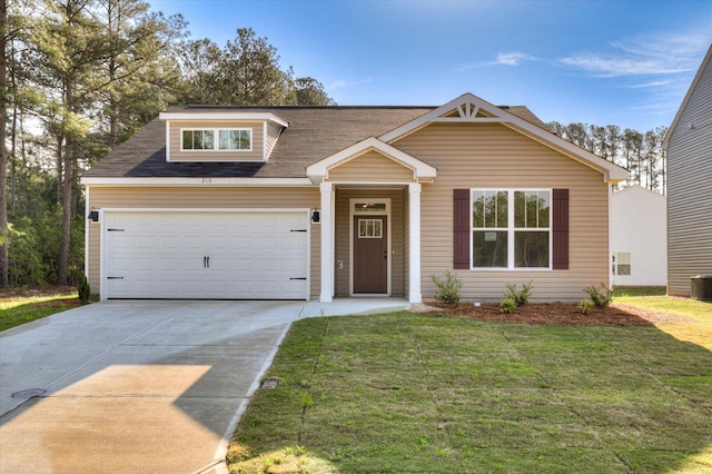 view of front of house featuring cooling unit, concrete driveway, and a front lawn