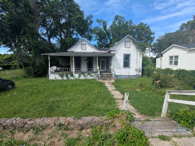 1913 Ellis St, Augusta, GA 30901 - bungalow-style home with covered porch and a front lawn