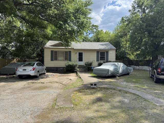3216 Alpine Rd, Augusta, GA 30909 - view of front facade featuring a swimming pool and fence