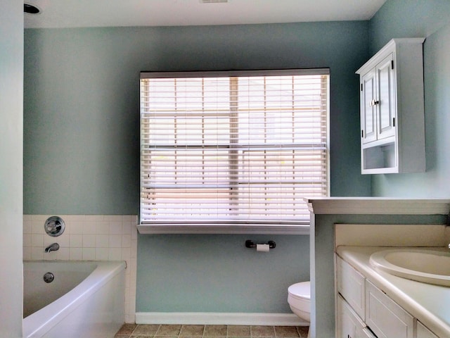 526 Timberchase Ln, Aiken, SC 29803 - full bath featuring toilet, vanity, a bath, baseboards, and tile patterned flooring
