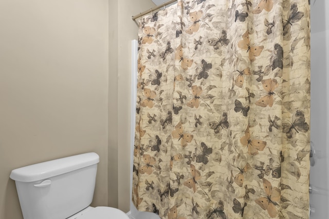 532 Bunchgrass St, Evans, GA 30809 - bathroom with toilet and a shower with curtain