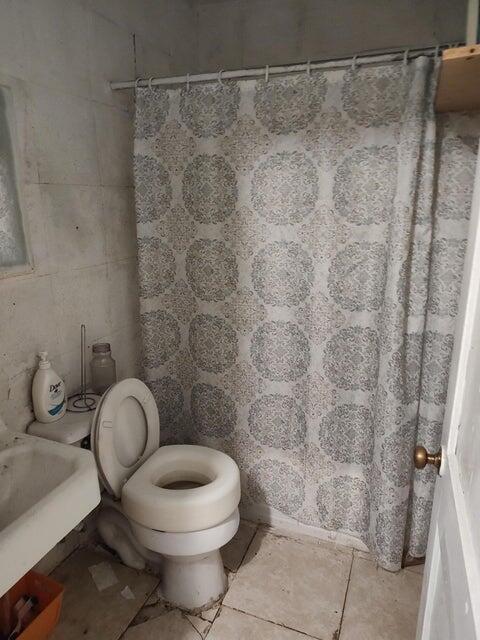 bathroom with toilet