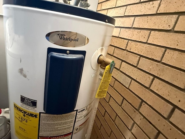 3314 Forest Estates Dr, Augusta, GA 30909 - detailed view of electric water heater