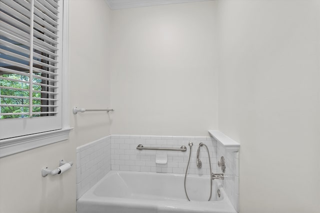 2801 Peachtree Pl, Augusta, GA 30909 - bathroom with a garden tub