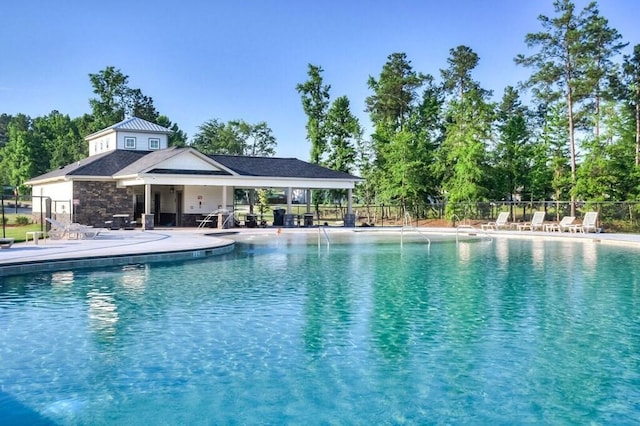 208 Dublin Loop, Grovetown, GA 30813 - community pool with a patio area