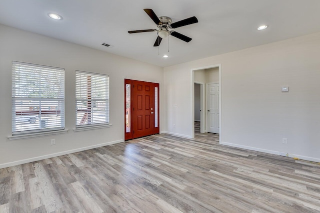 entryway with visible vents, baseboards, a ceiling fan, wood finished floors, and recessed lighting