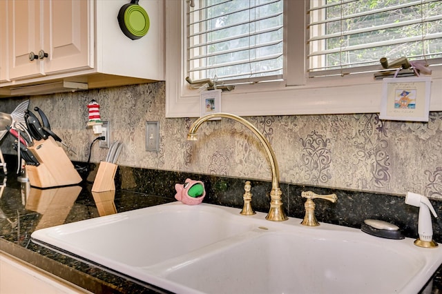 3725 Wexford Dr, Martinez, GA 30907 - kitchen view of white cabinets and tasteful backsplash