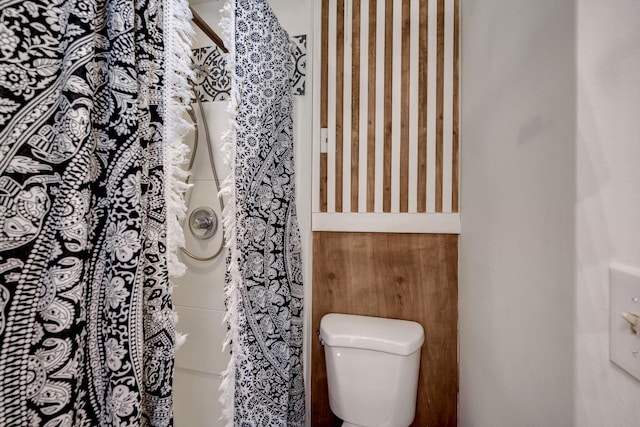 707 Oriole St, Aiken, SC 29803 - bathroom featuring toilet