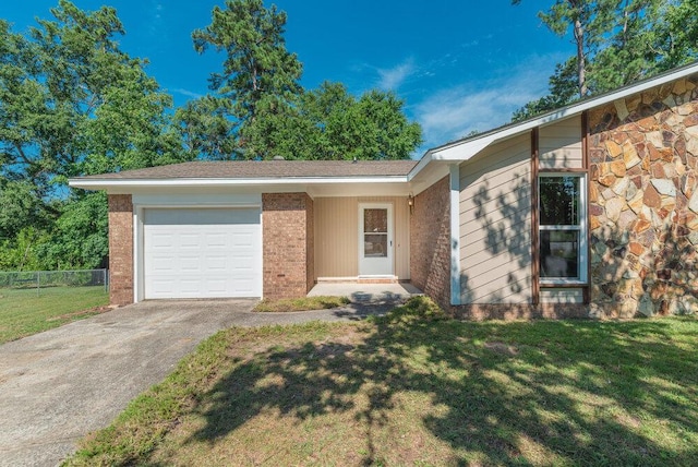 112 W Lynne Dr, Augusta, GA 30907 - single story home featuring driveway and a garage