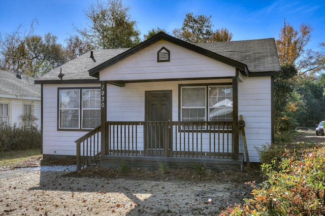 bungalow-style house with covered porch