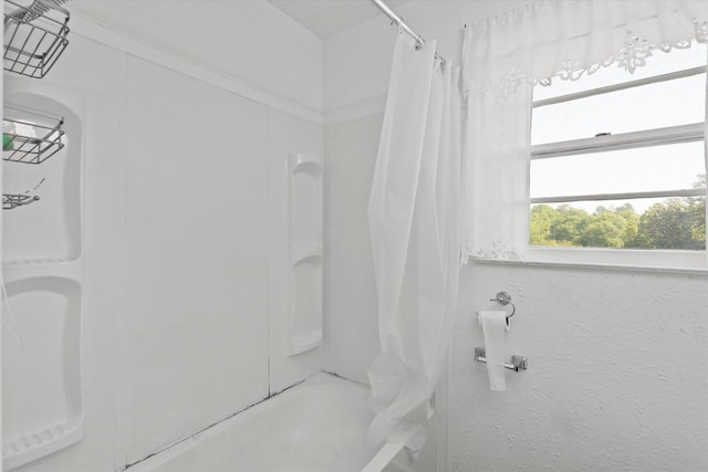 2905 Rocky Creek Rd, Augusta, GA 30906 - bathroom with shower / bath combination with curtain