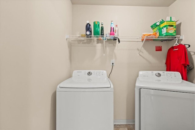 152 Sims Ct, Augusta, GA 30909 - laundry room with washing machine and dryer