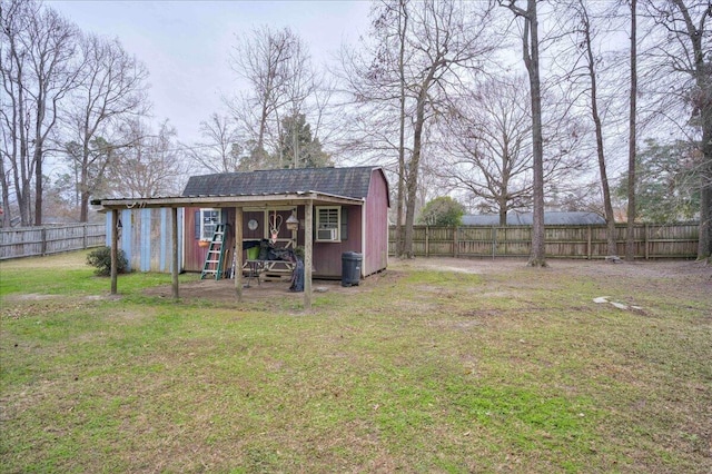 view of yard featuring an outbuilding and cooling unit