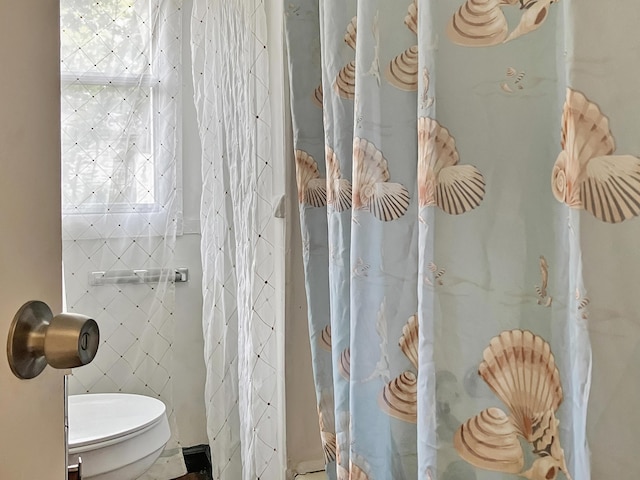 599 Twin Oaks Rd, Thomson, GA 30824 - full bathroom featuring toilet