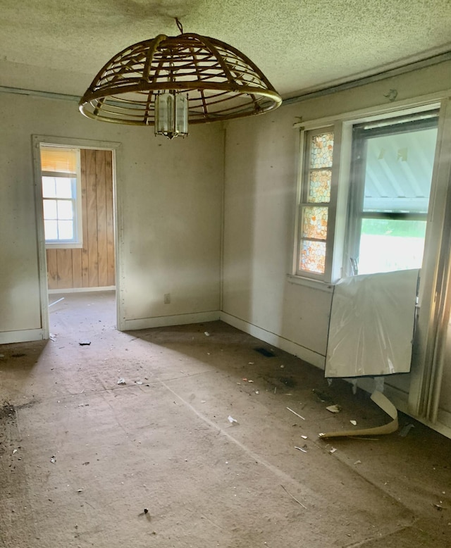1555 Koger St, Augusta, GA 30904 - unfurnished room featuring a chandelier