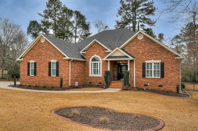 view of front of house with a front lawn