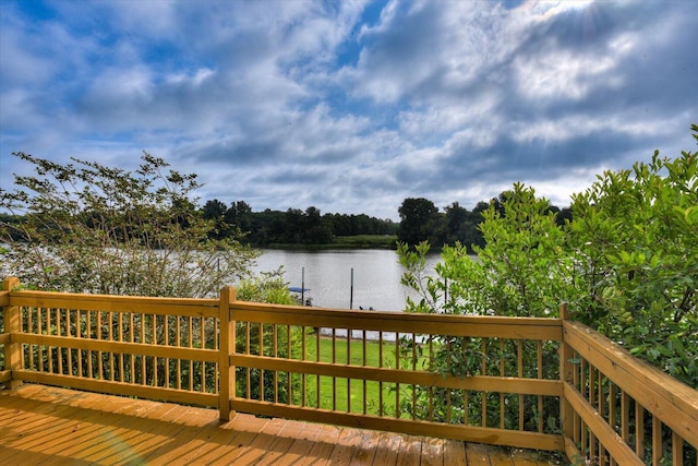 690 Riverfront Dr, Augusta, GA 30901 - wooden terrace featuring a water view