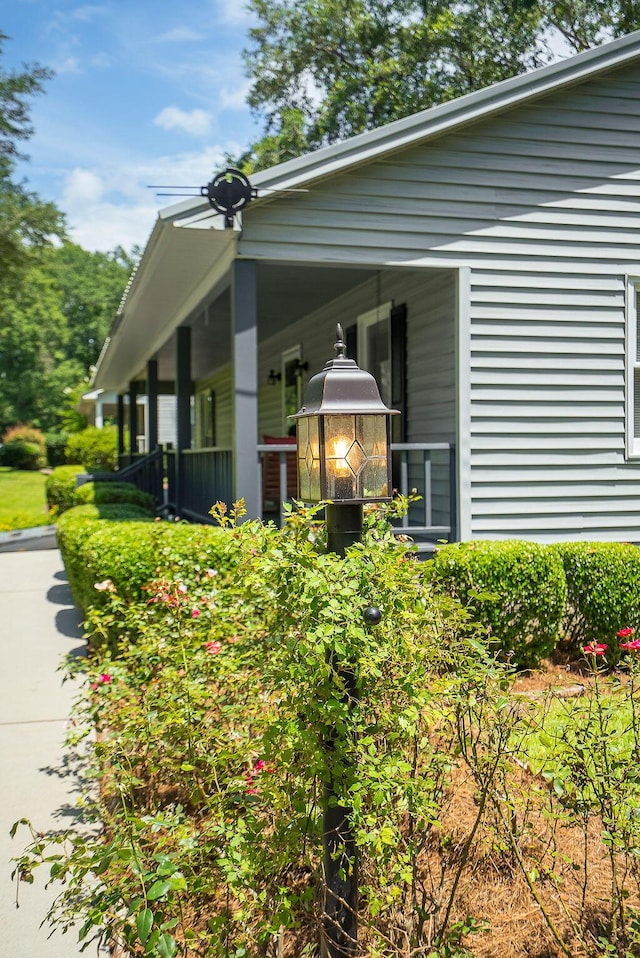 134 Robin Rd, Barnwell, SC 29812 - view of home's exterior with covered porch