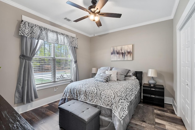 134 Twelve Oaks Dr, Mccormick, SC 29835 - bedroom featuring crown molding, wood finished floors, and visible vents