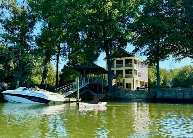 view of dock featuring a water view