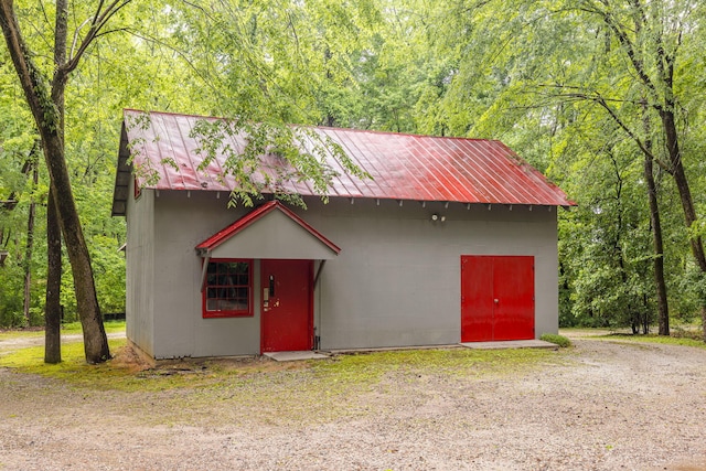 view of outdoor structure