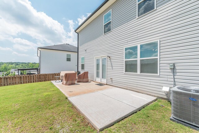 6058 Whitewater Dr, North Augusta, SC 29841 - back of property with a patio area