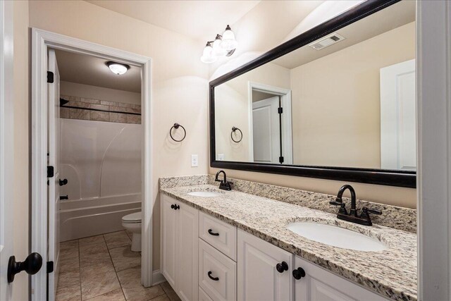 514 Windermere St, Evans, GA 30809 - full bath featuring double vanity and tub / shower combination