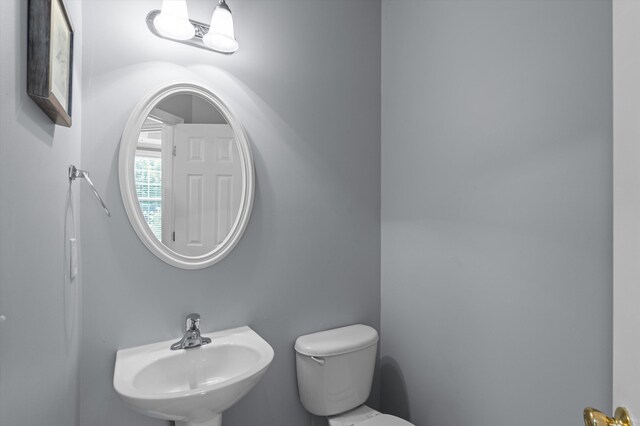 2532 Grier Cir, Evans, GA 30809 - bathroom featuring a sink and toilet