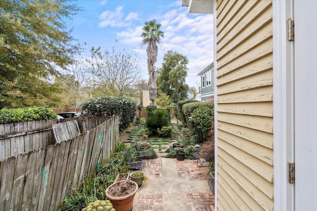 view of yard with a patio area