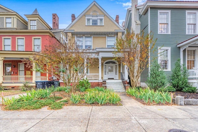 view of front of house with covered porch