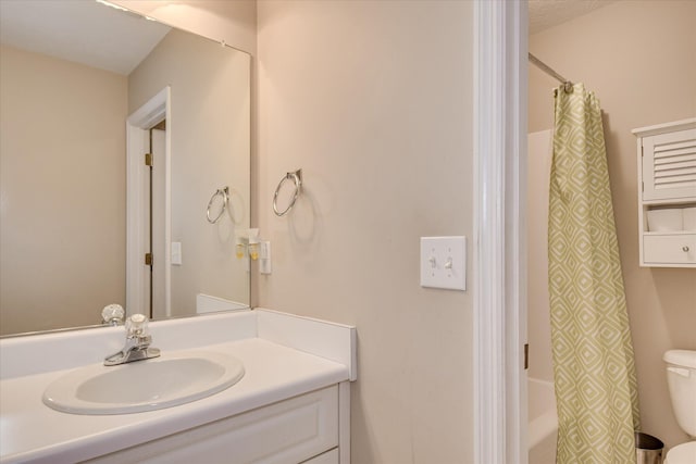 322 Farmington Dr, Evans, GA 30809 - bathroom with toilet, vanity, and shower / tub combo with curtain