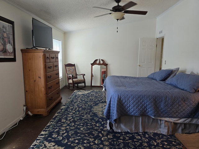 6712 Janes Rd, Appling, GA 30802 - bedroom featuring lofted ceiling, crown molding, a textured ceiling, and baseboards