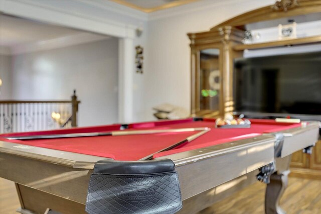 rec room featuring crown molding and billiards