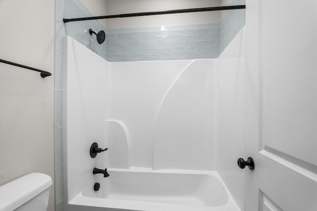 552 River Oaks Ln, Evans, GA 30809 - bathroom with toilet and tub / shower combination