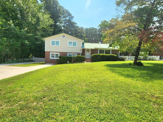 2023 Pisgah Rd, North Augusta, SC 29841 - split level home with brick siding and driveway